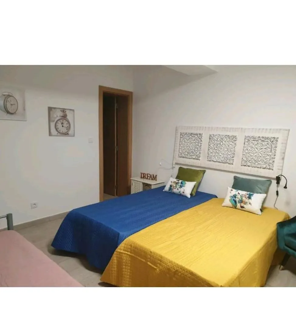 Lisbon Hostel Terminal 4 0*,  Португалия